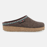 Braunmeliert