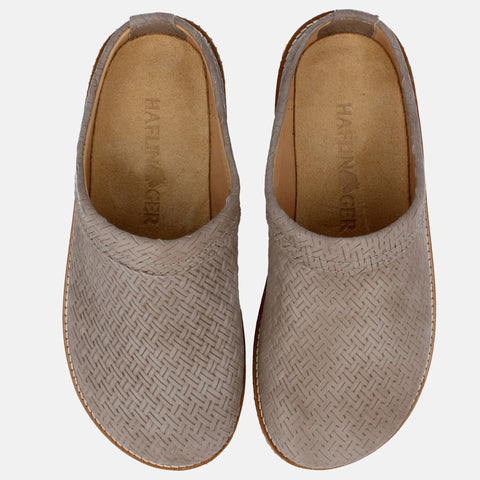 Haflinger Lederclog Travel Classic in Grau (Braided Perlgrau) aus Leder mit weichem Fußbett perfekt für drinnen und draußen Vogelperspektive