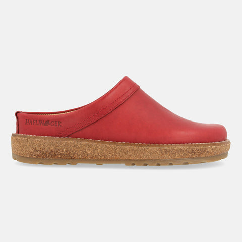 Haflinger Lederclog Travel Classic in Rot aus Leder mit weichem Fußbett perfekt für drinnen und draußen Seitenansicht